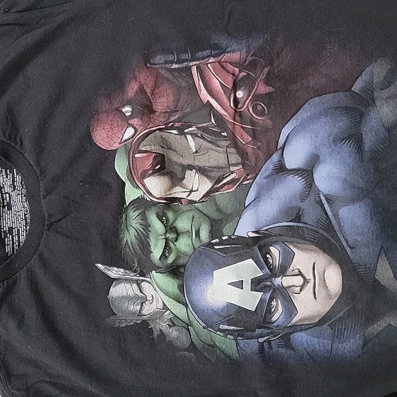 Disney Marvel Comics Black Medium  T-shirt Crewneck Short Sleeved Graphi… - Picture 2 of 5